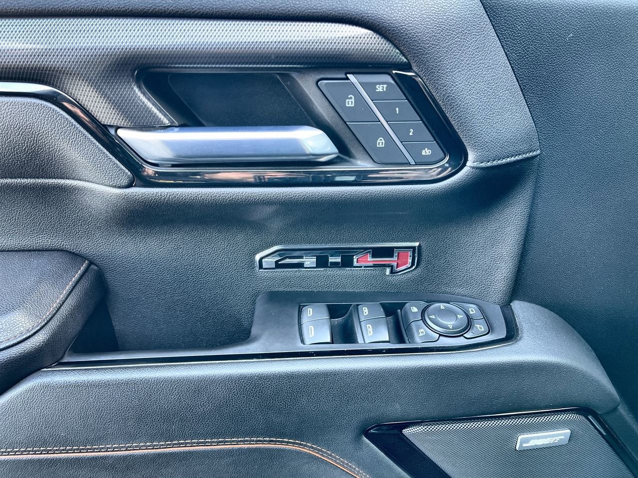 2023 GMC Sierra 1500 AT4