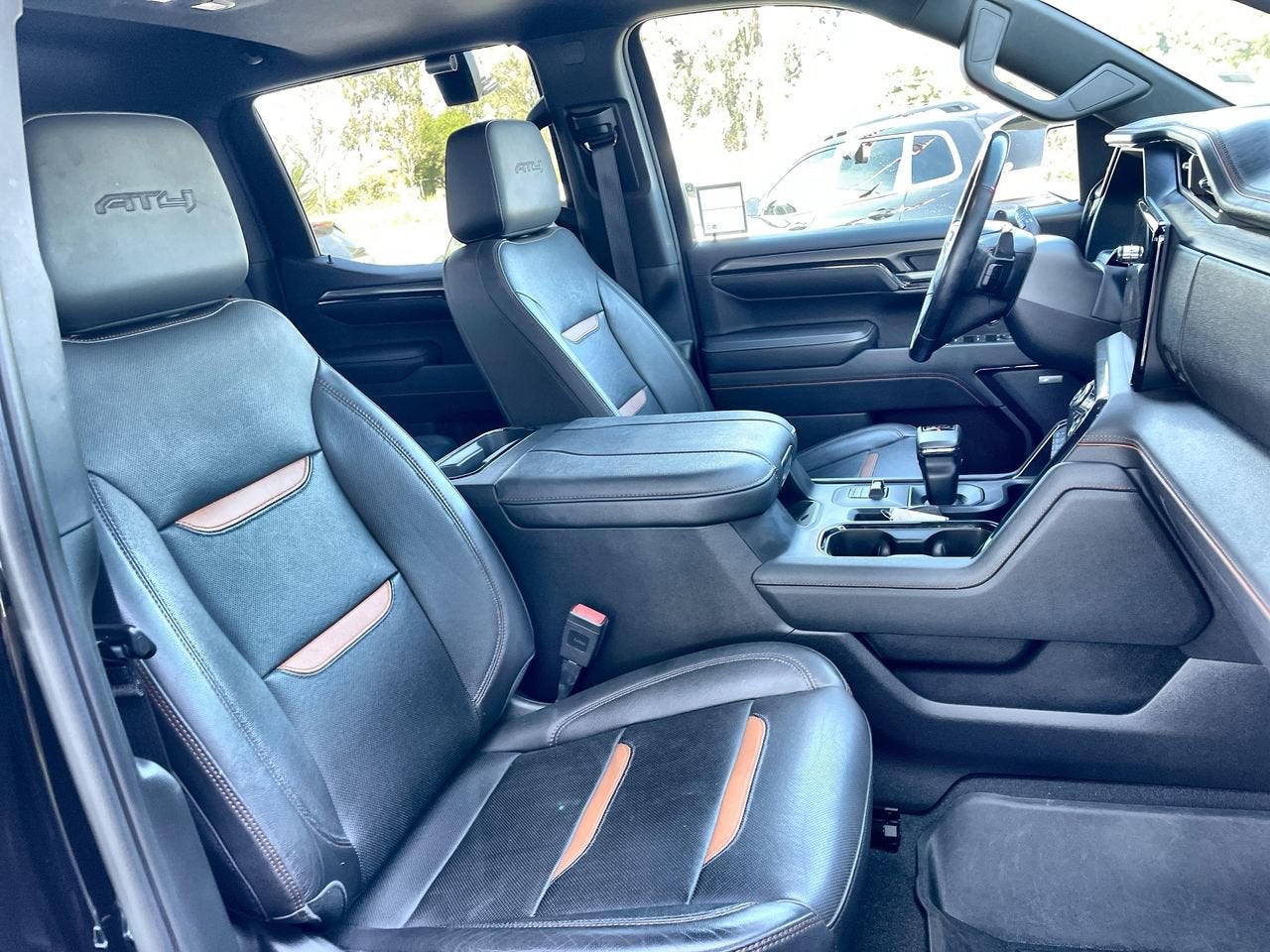 2023 GMC Sierra 1500 AT4