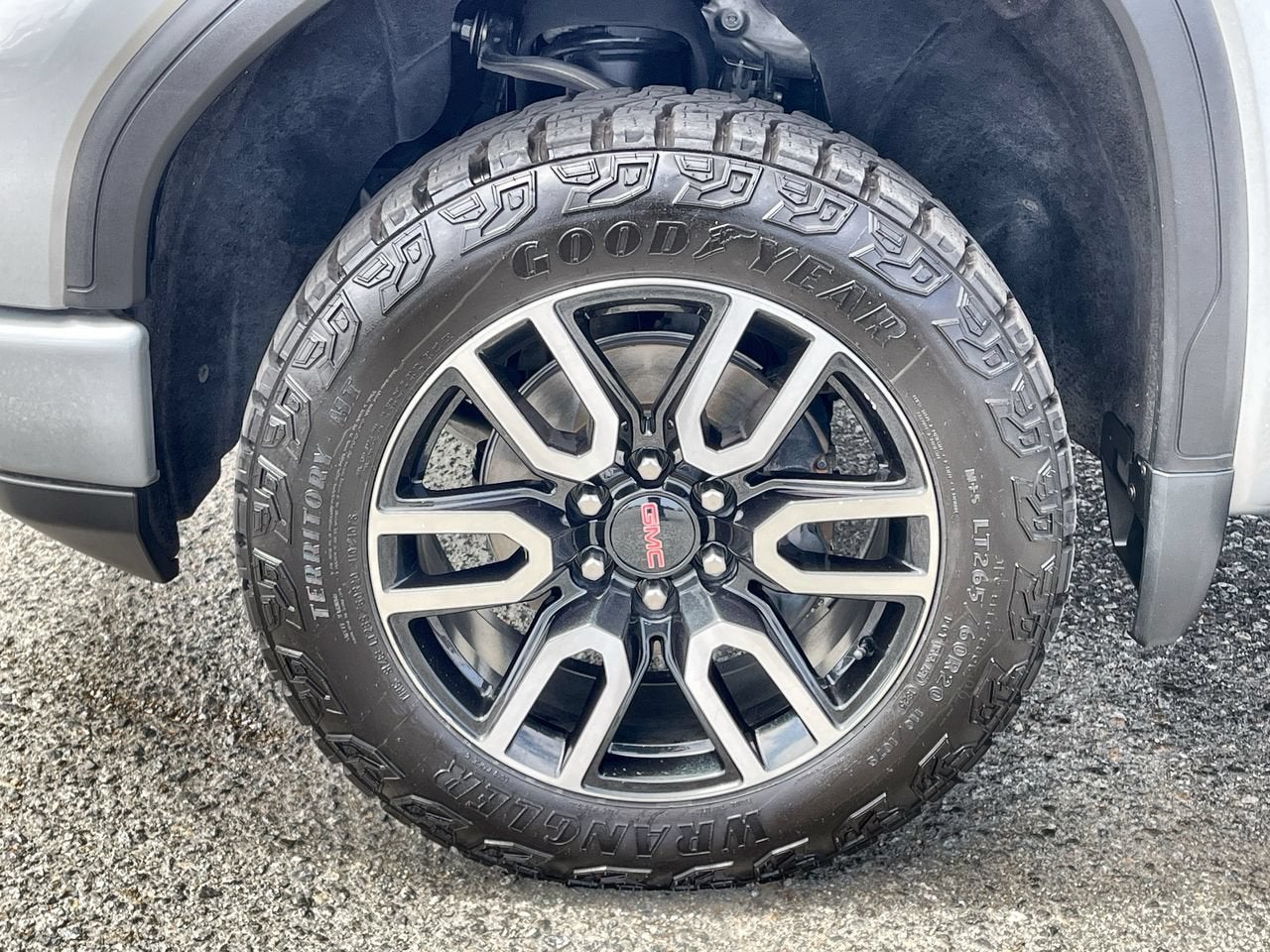 2023 GMC Sierra 1500 AT4