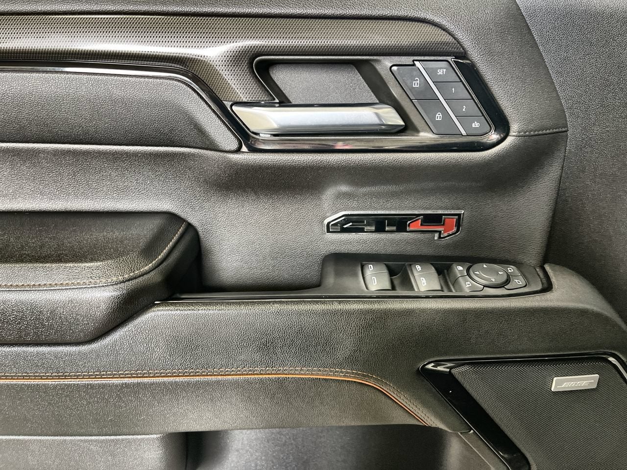 2023 GMC Sierra 1500 AT4