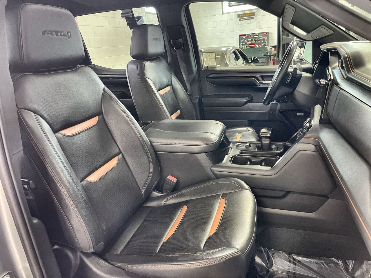 2023 GMC Sierra 1500 AT4