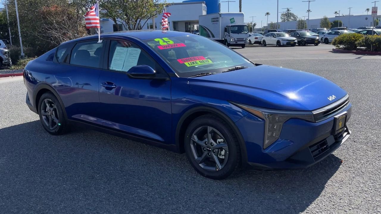 2025 Kia K4 LXS