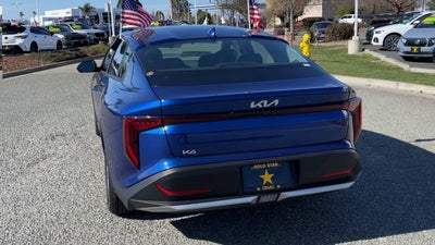 2025 Kia K4 LXS