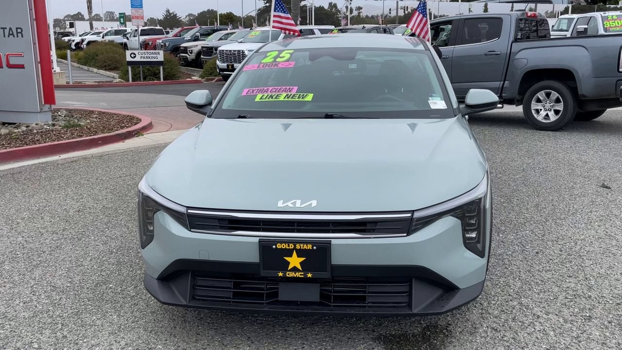 2025 Kia K4 LXS