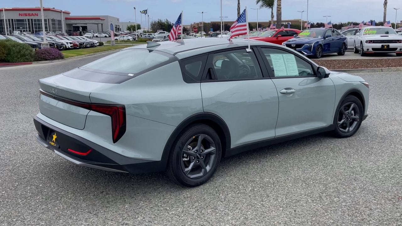 2025 Kia K4 LXS