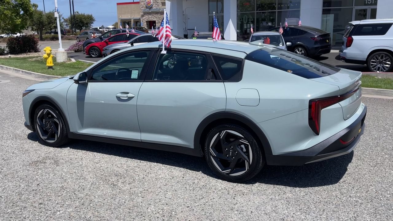 2025 Kia K4 EX
