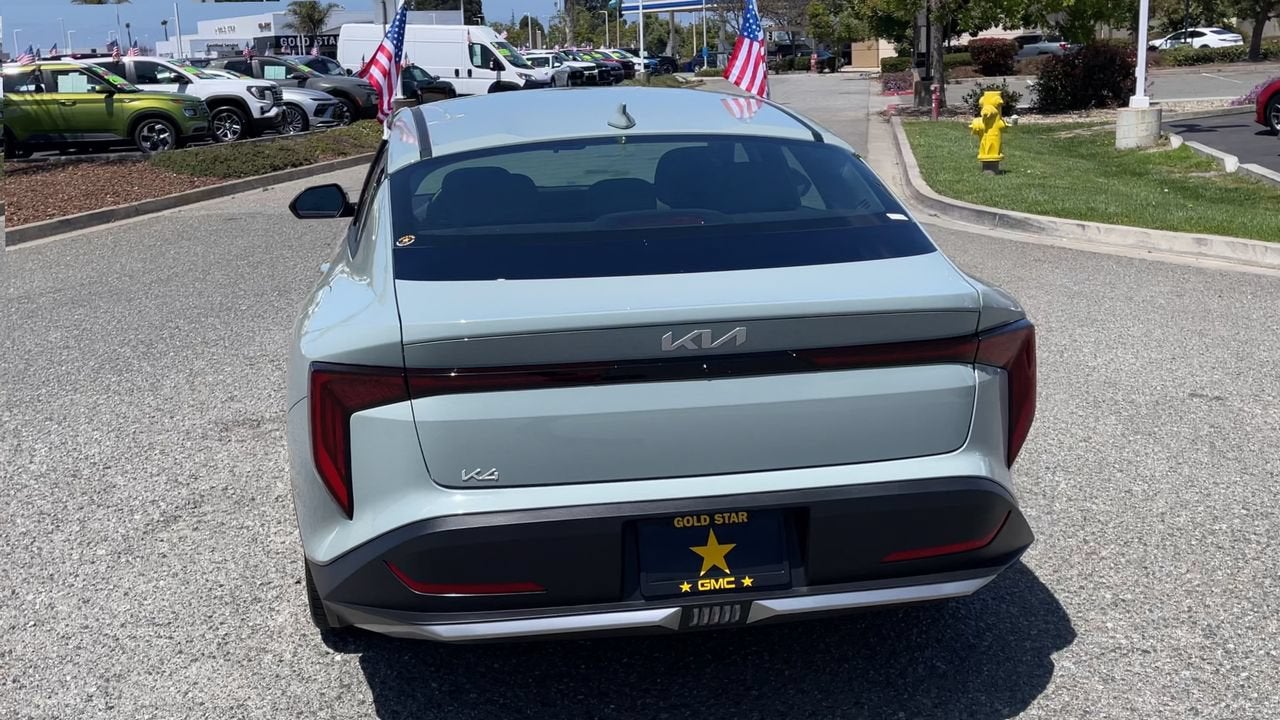 2025 Kia K4 EX