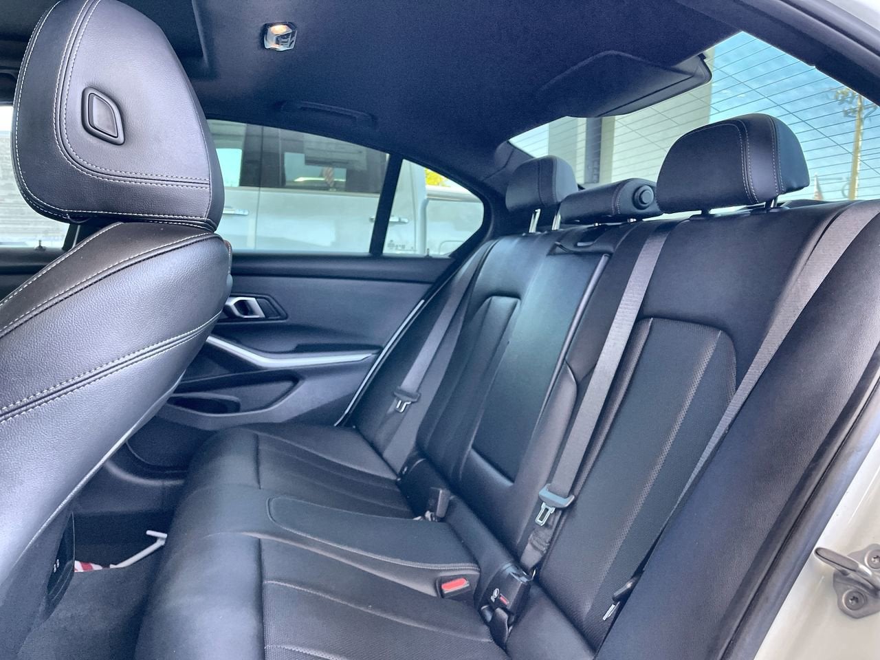 2025 BMW 3 Series 330i