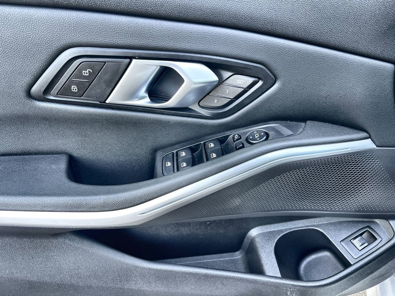 2025 BMW 3 Series 330i xDrive