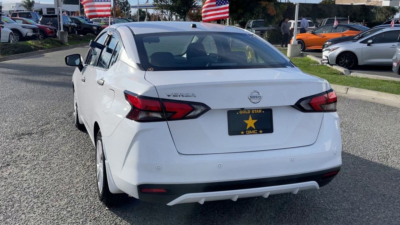 2022 Nissan Versa S