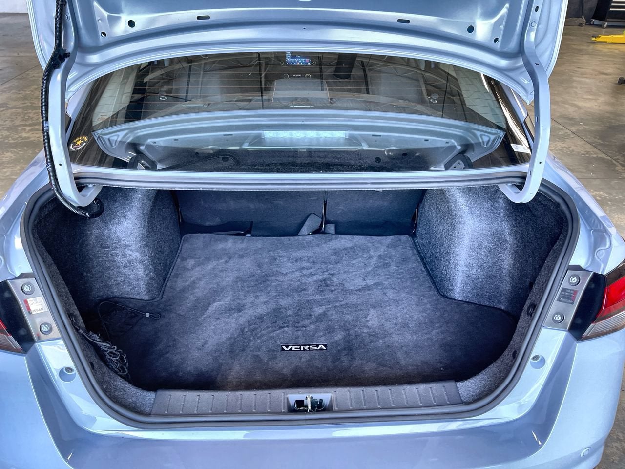 2024 Nissan Versa SR