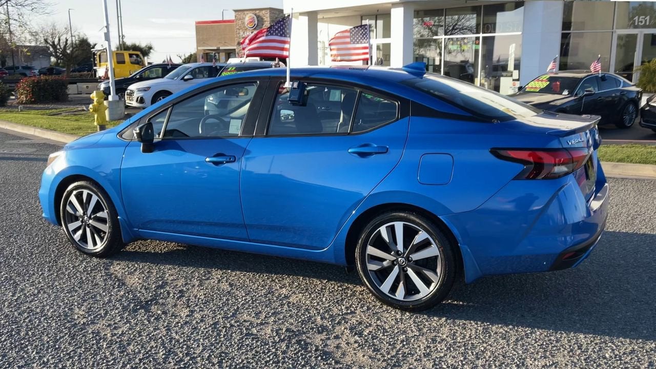 2021 Nissan Versa SR