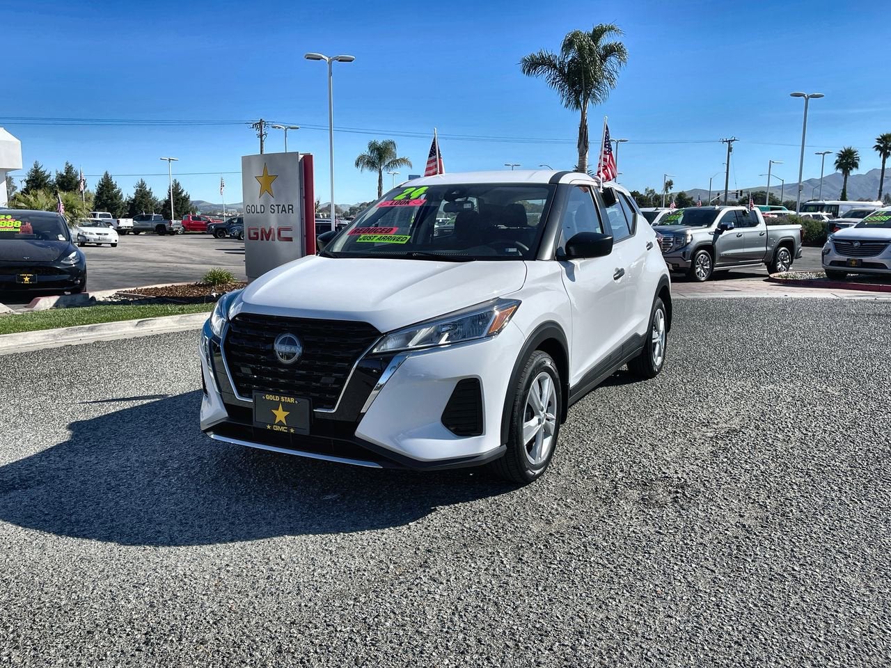 2024 Nissan Kicks S