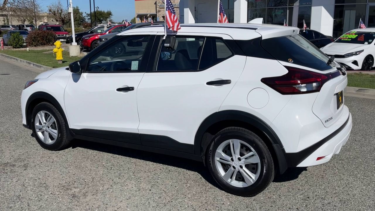 2024 Nissan Kicks S
