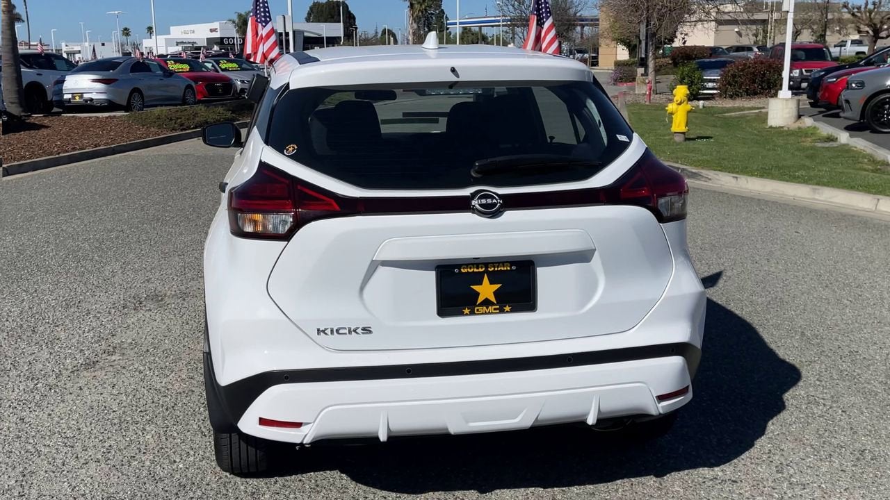 2024 Nissan Kicks S
