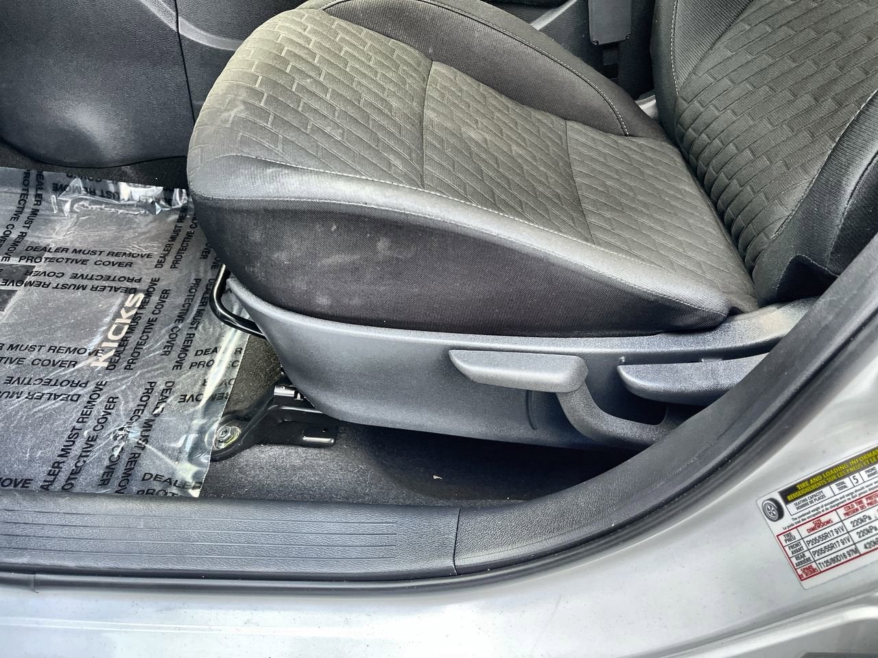 2023 Nissan Kicks SV