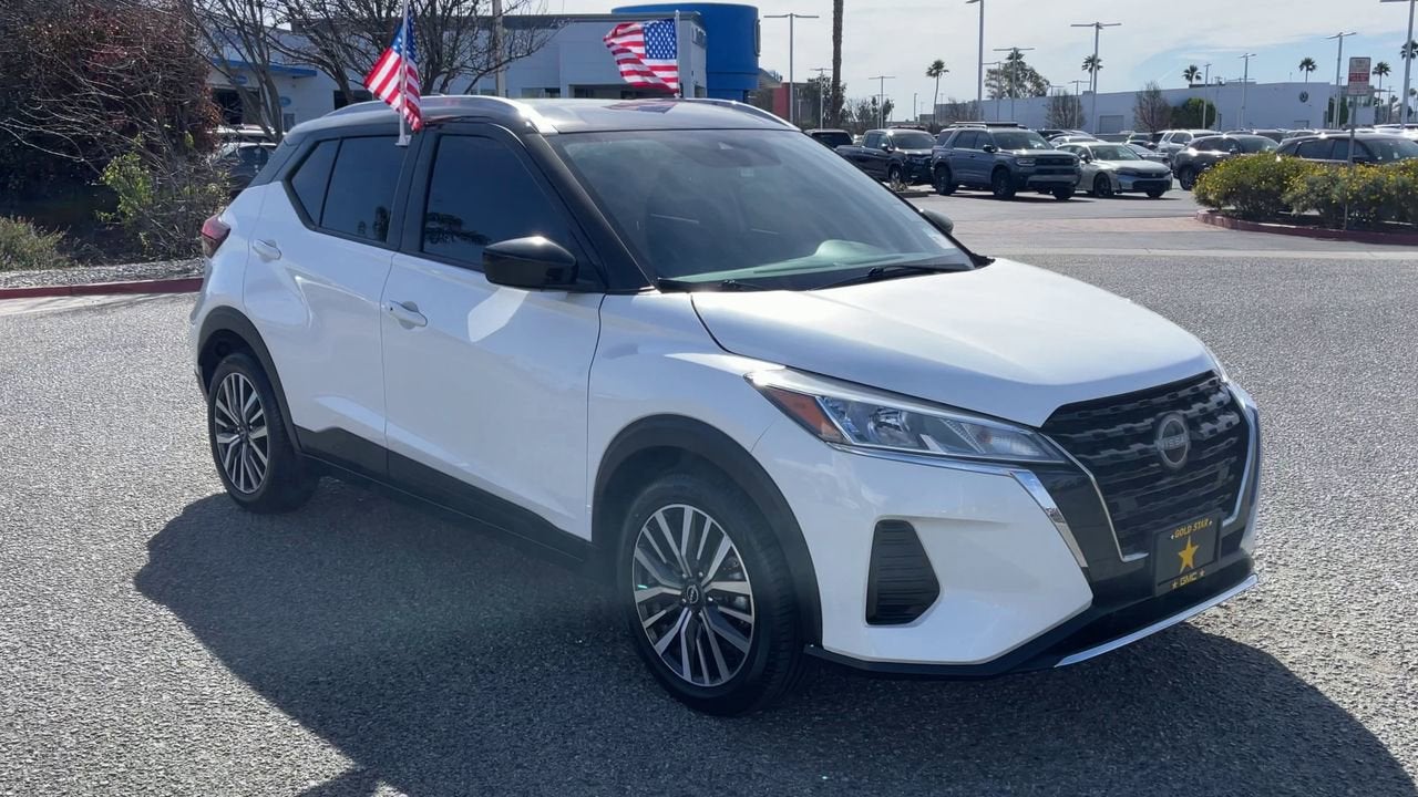 2023 Nissan Kicks SV