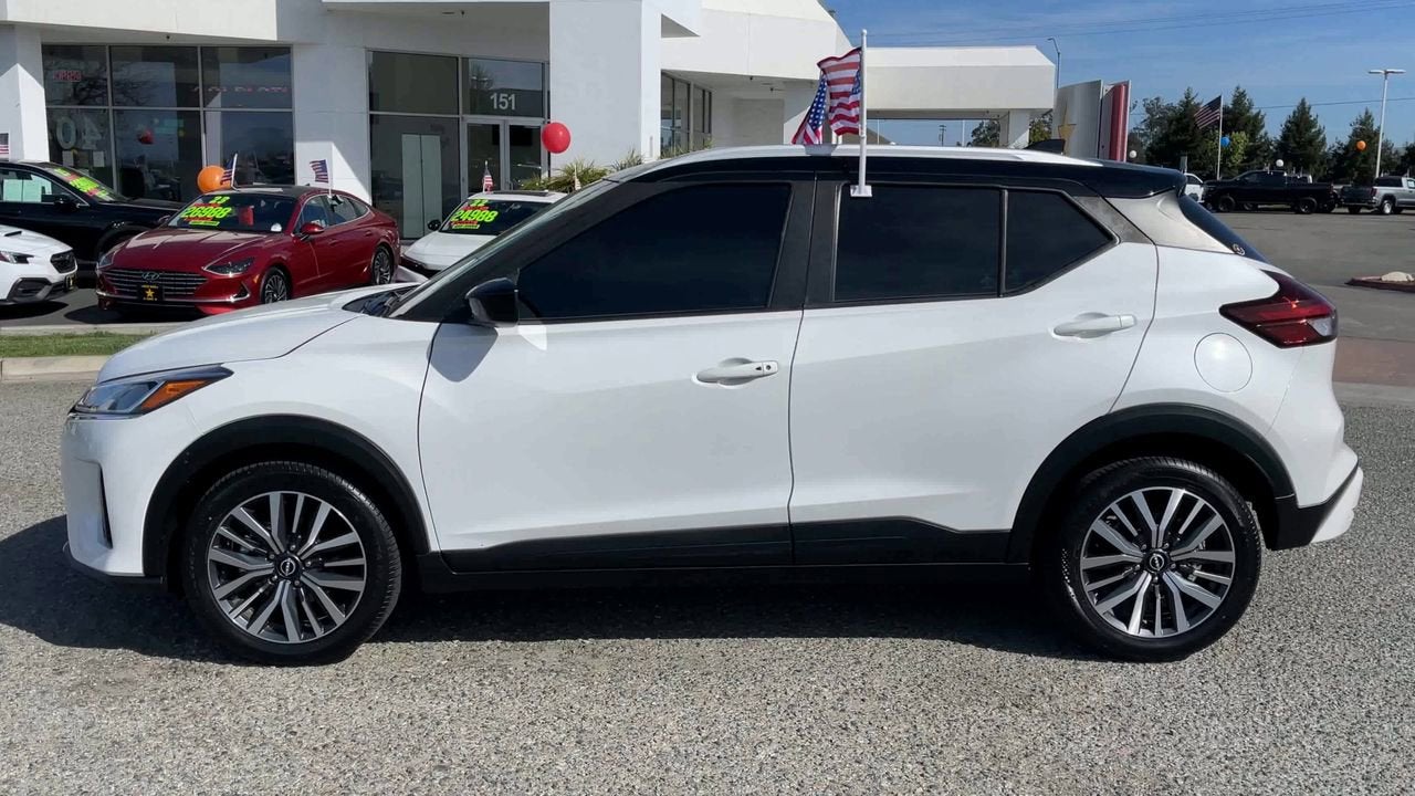 2023 Nissan Kicks SV
