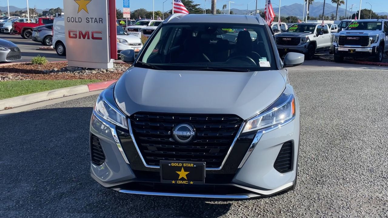 2024 Nissan Kicks SV