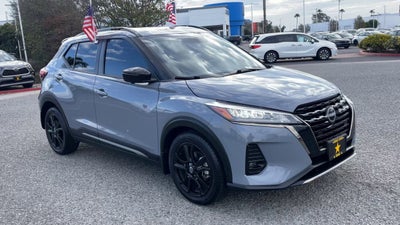 2023 Nissan Kicks SR