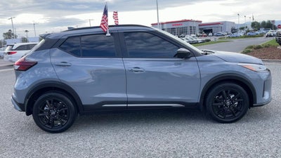 2023 Nissan Kicks SR