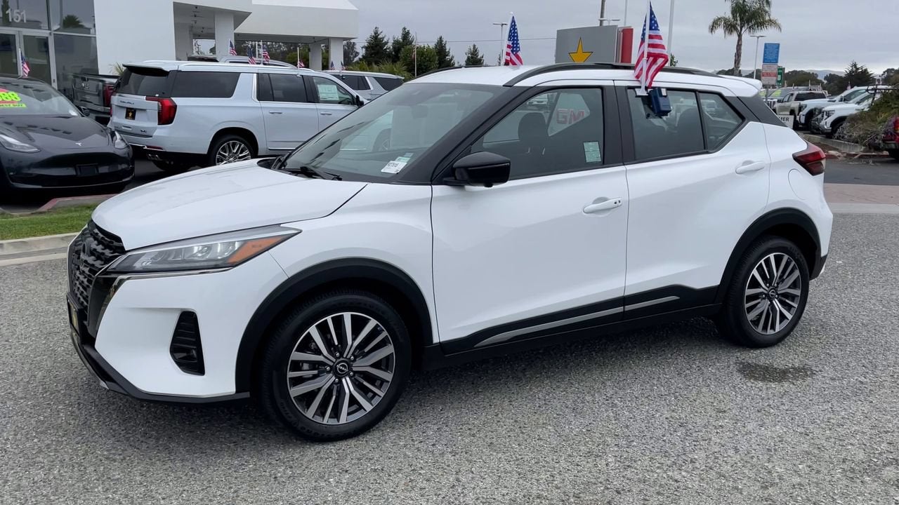 2024 Nissan Kicks SR