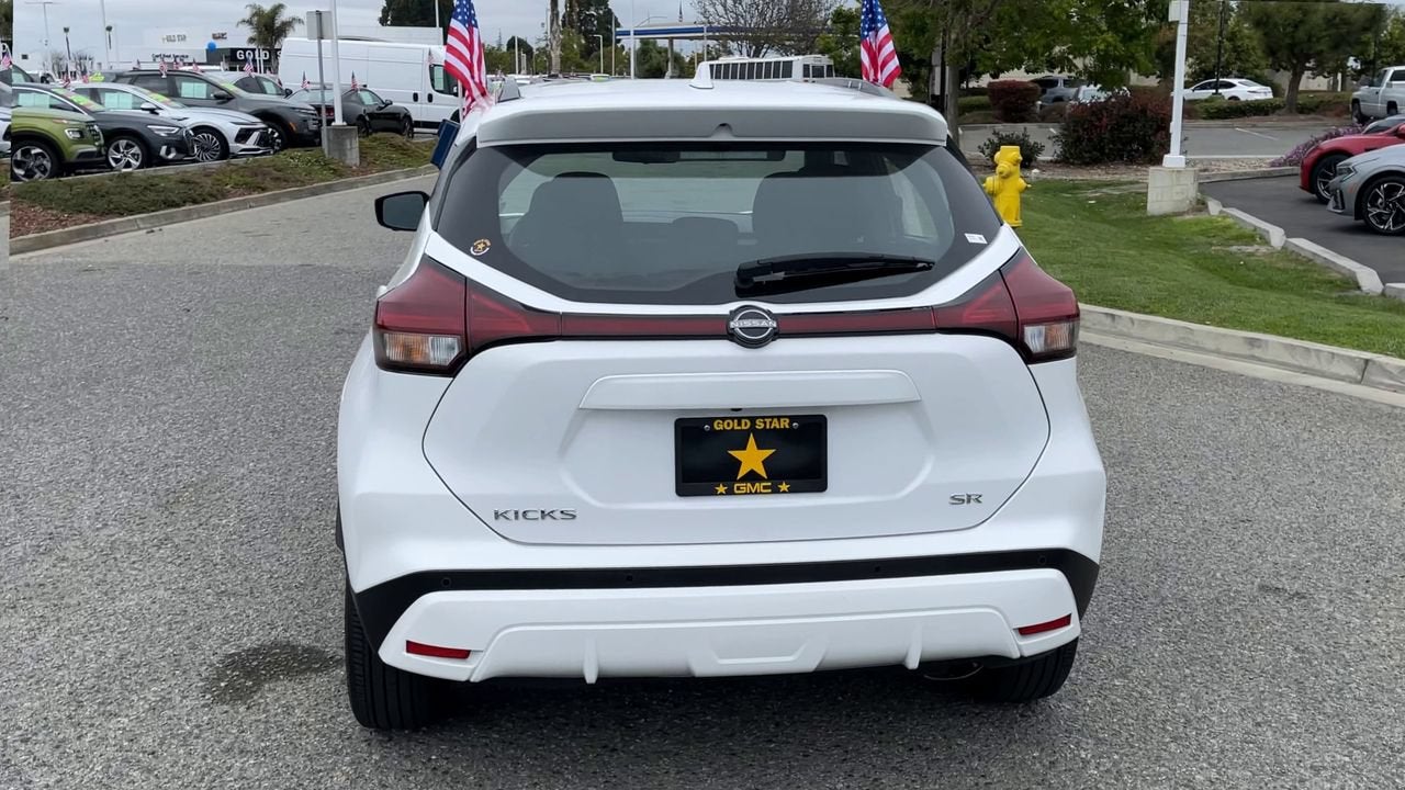 2024 Nissan Kicks SR