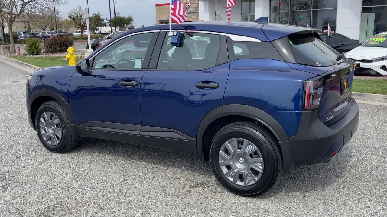 2025 Nissan Kicks S