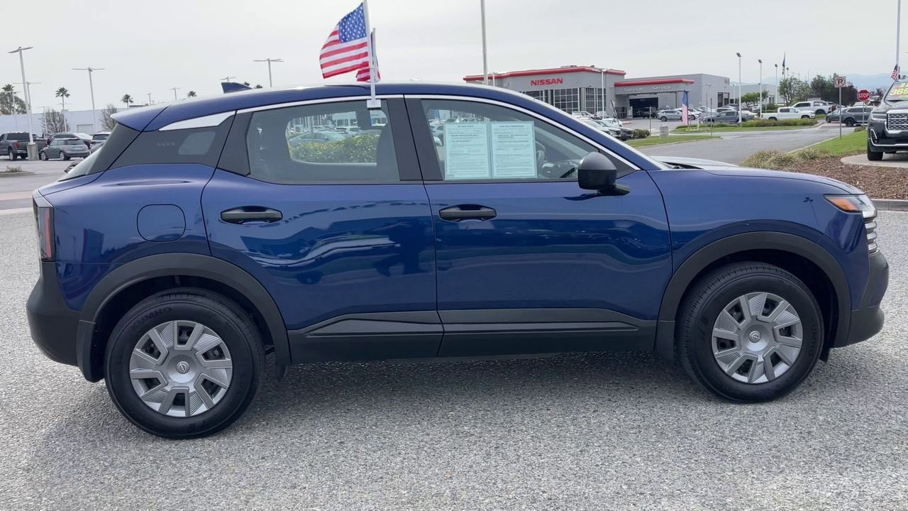 2025 Nissan Kicks S