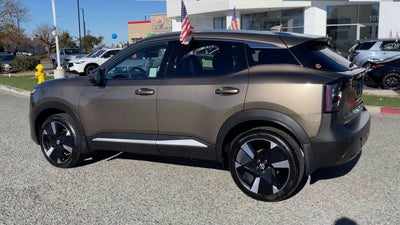 2025 Nissan Kicks SR