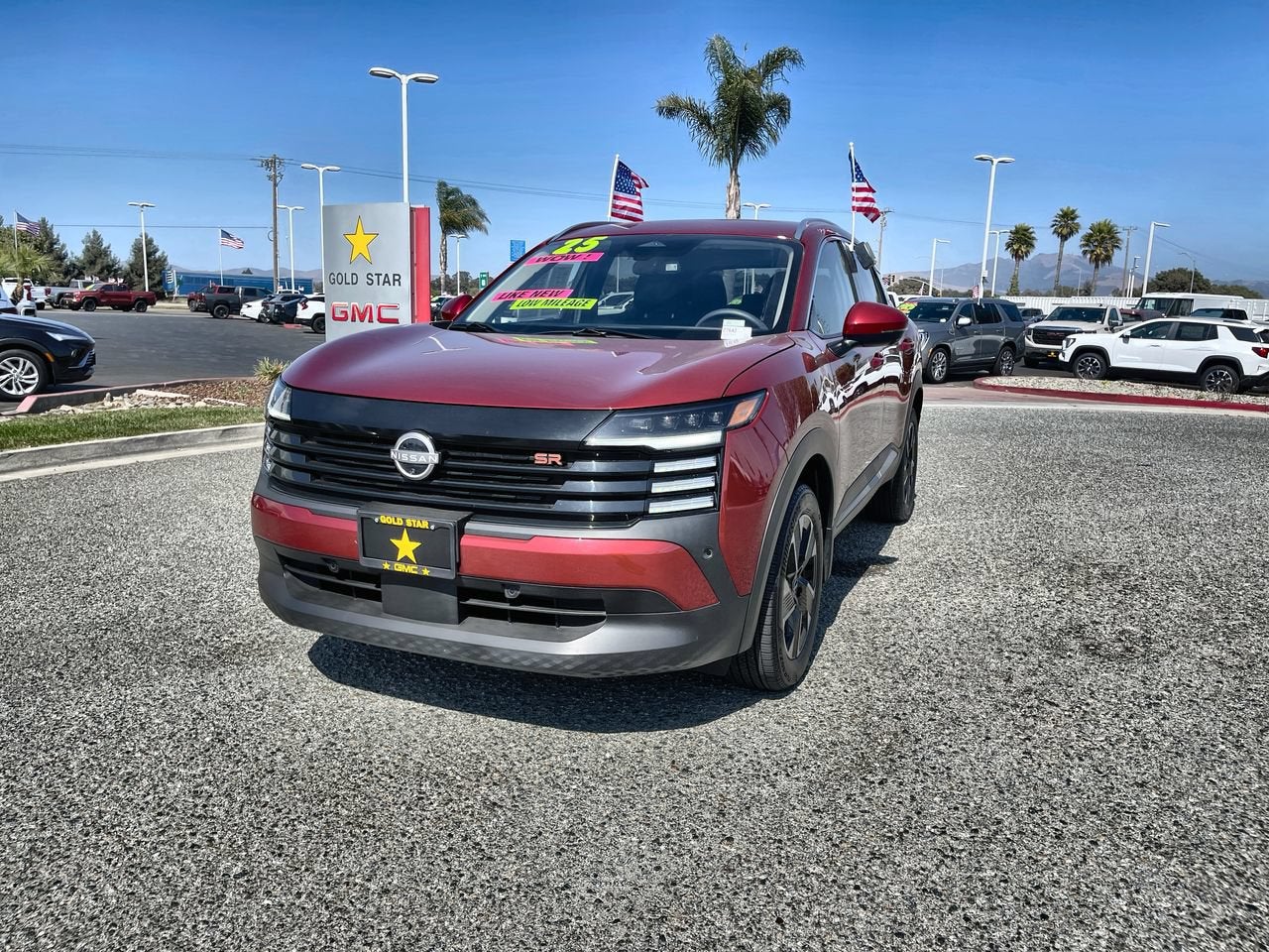 2025 Nissan Kicks SR
