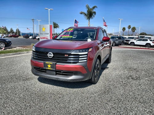 2025 Nissan Kicks SR