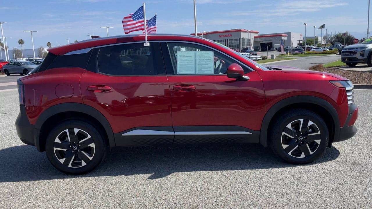 2025 Nissan Kicks SR