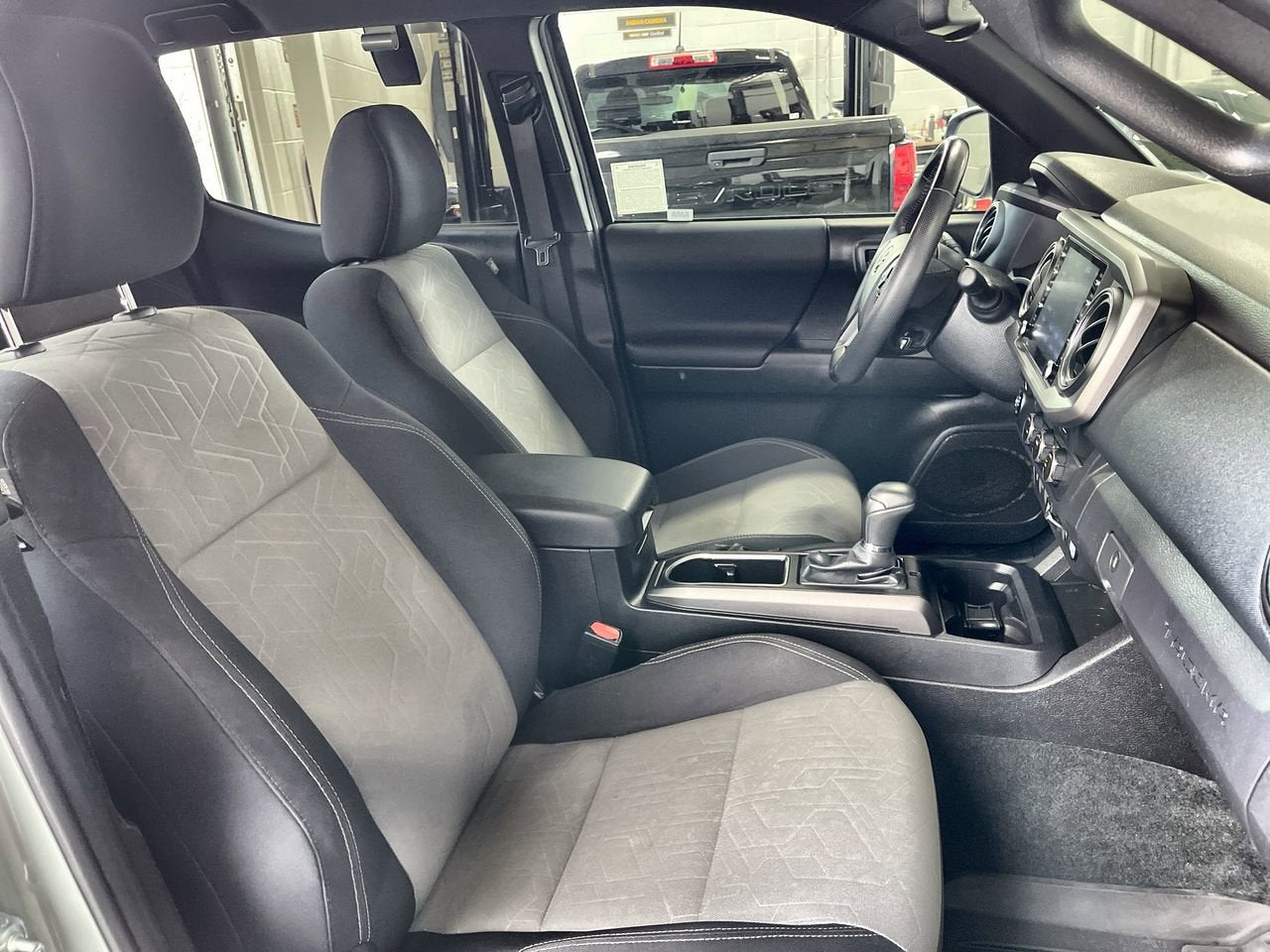 2023 Toyota Tacoma 2WD SR5