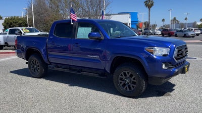 2022 Toyota Tacoma 4WD SR