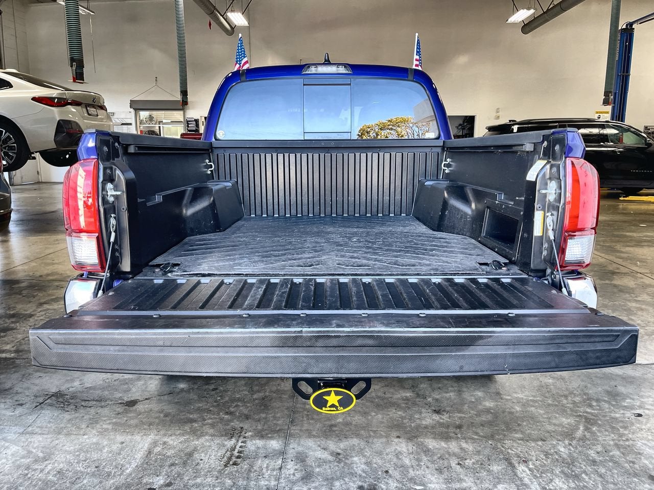 2022 Toyota Tacoma 4WD SR