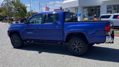 2022 Toyota Tacoma 4WD SR