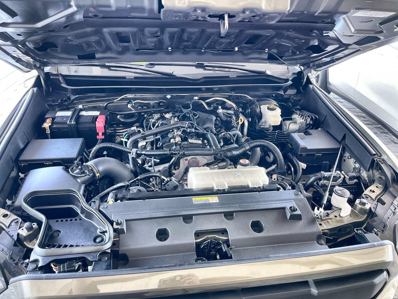 2024 Toyota Tacoma 4WD SR5