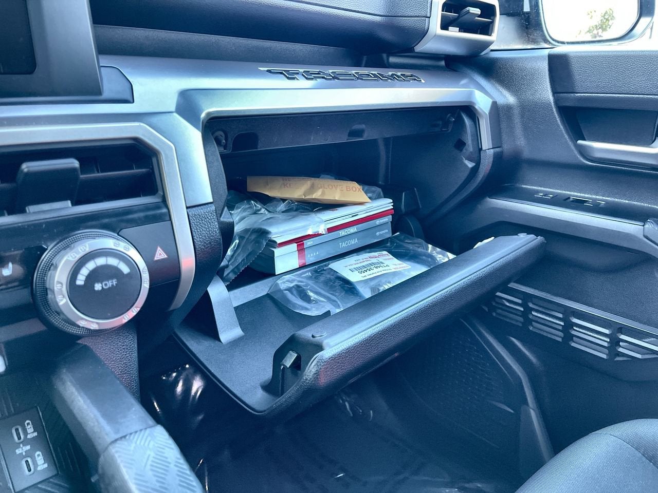 2024 Toyota Tacoma 4WD SR5