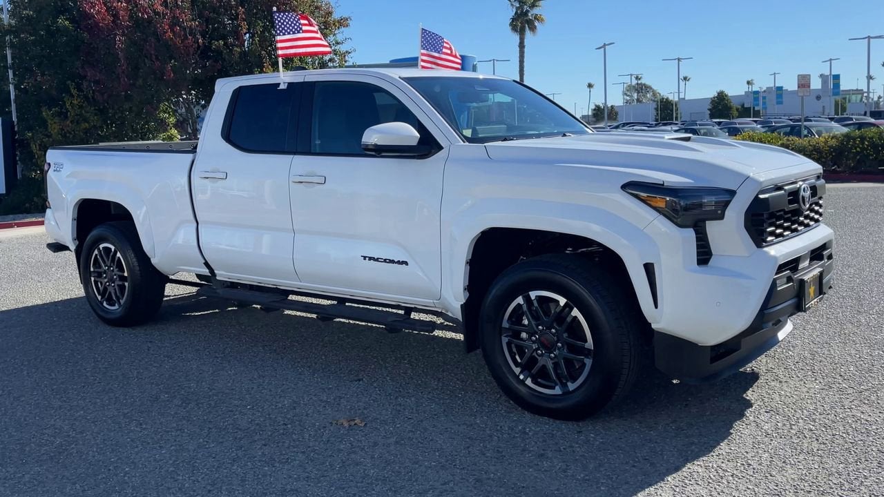 2024 Toyota Tacoma 4WD SR5