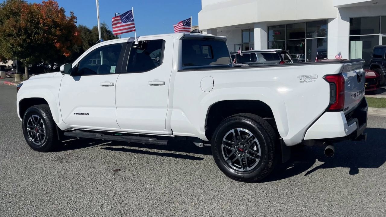 2024 Toyota Tacoma 4WD SR5