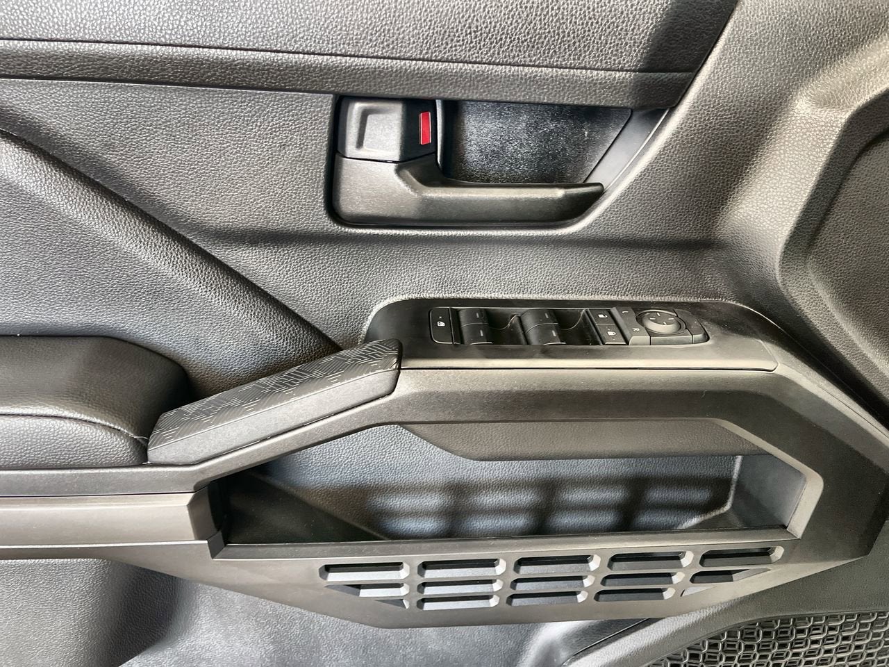 2026 Toyota Tacoma 4WD SR5