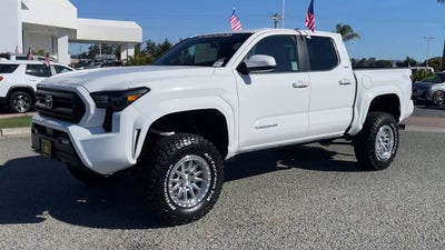2026 Toyota Tacoma 4WD SR5