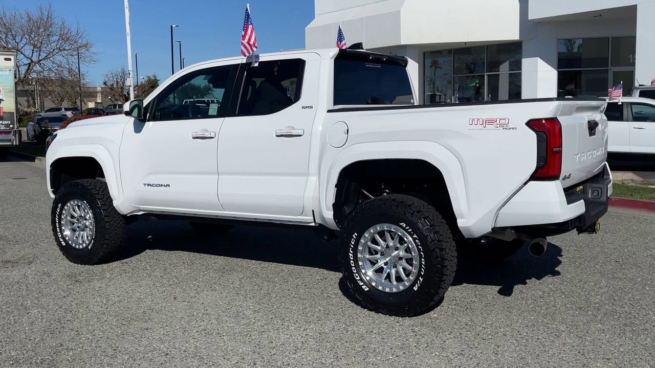 2026 Toyota Tacoma 4WD SR5