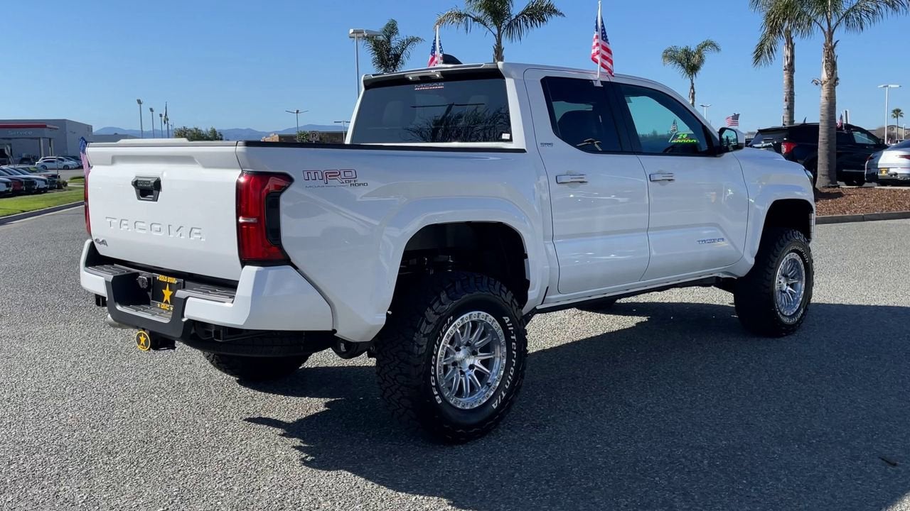 2026 Toyota Tacoma 4WD SR5