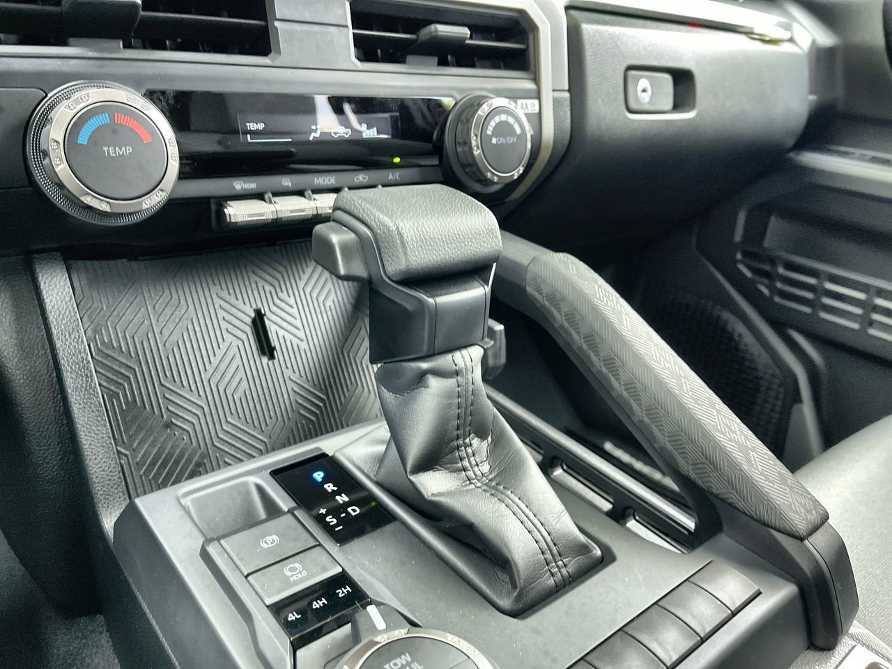 2026 Toyota Tacoma 4WD SR5