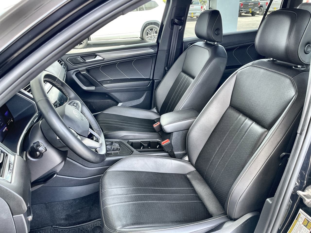 2023 Volkswagen Tiguan SE R-Line Black
