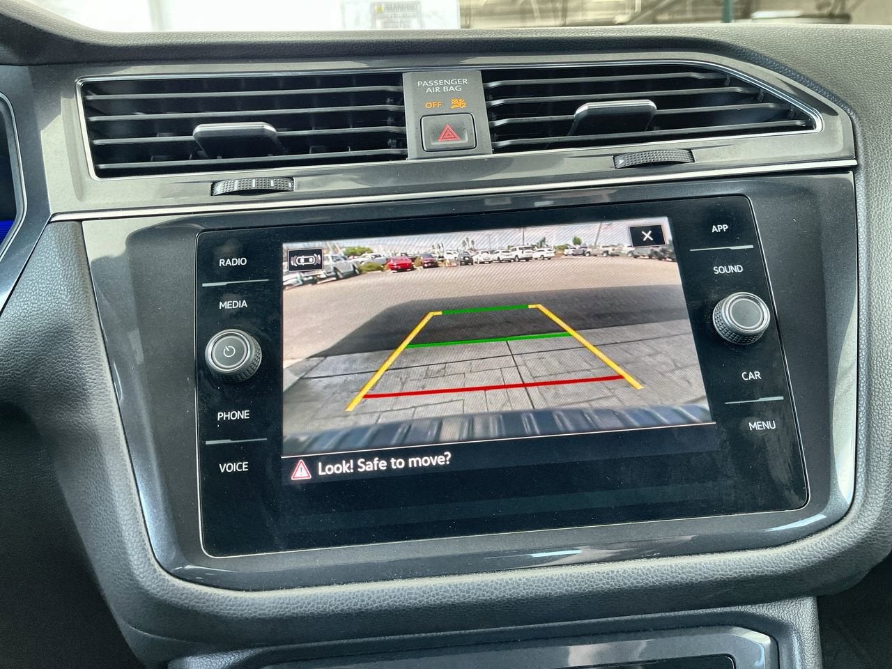 2023 Volkswagen Tiguan SE R-Line Black