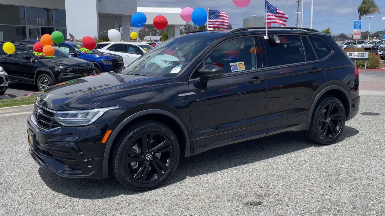 2023 Volkswagen Tiguan SE R-Line Black