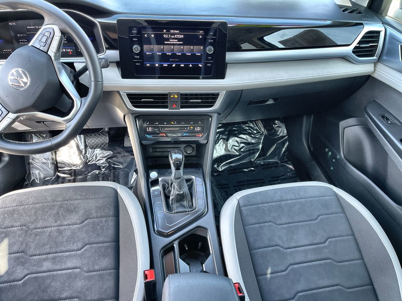 2025 Volkswagen Taos SE